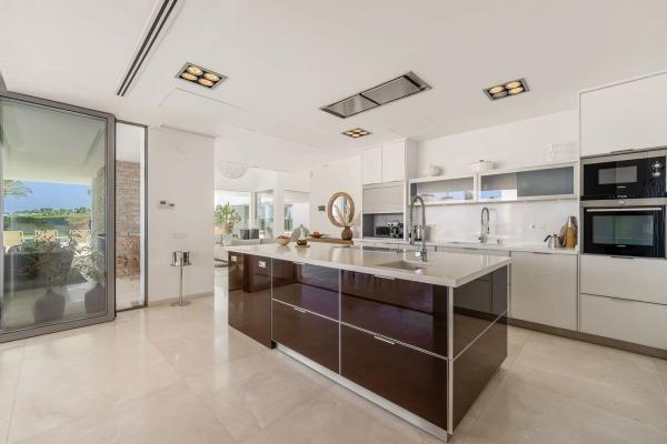 Casa independiente en calle Osa Menor 2g, 42 -1