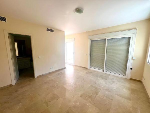 Casa independiente en calle Aries, 43