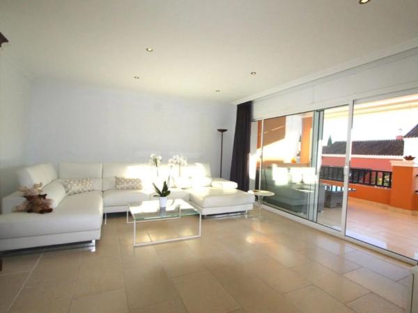 Casa independiente en calle Pléyades, 10 -36