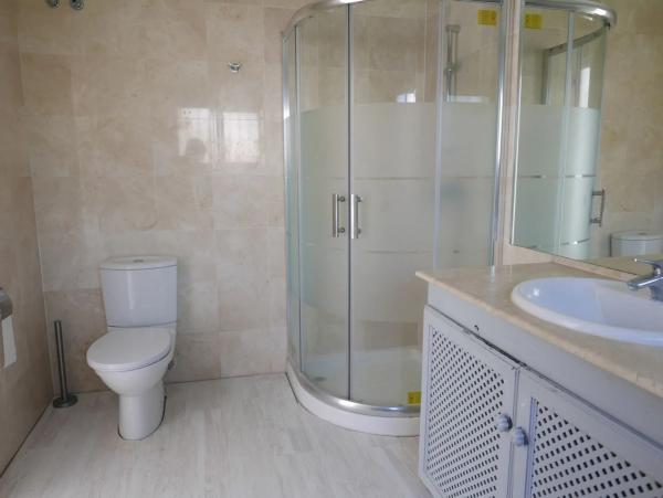 Casa independiente en Urbanizacion Nueva Andalucia 4j