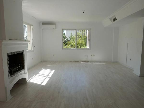 Casa independiente en Urbanizacion Nueva Andalucia 4j