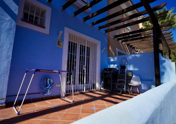 Chalet adosado en Urbanización Aloha Lake, 18