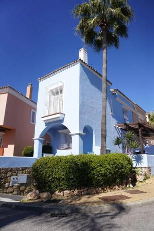 Chalet adosado en Urbanización Aloha Lake, 18