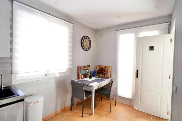 Chalet adosado en Urbanización Aloha Lake, 18