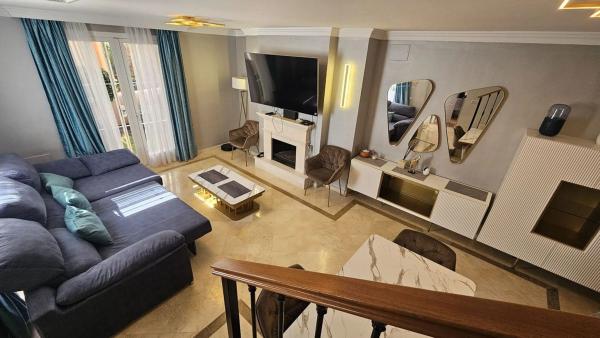 Chalet adosado en Vía