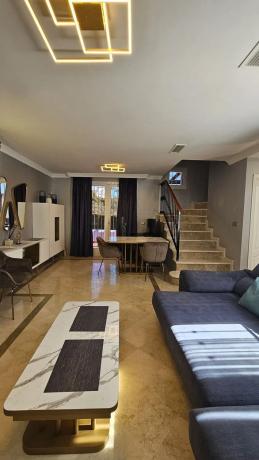 Chalet adosado en Vía