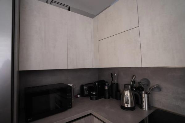 Chalet adosado en Urbanización Aloha Lake, 18