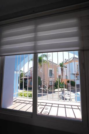 Chalet adosado en Urbanización Aloha Lake, 18