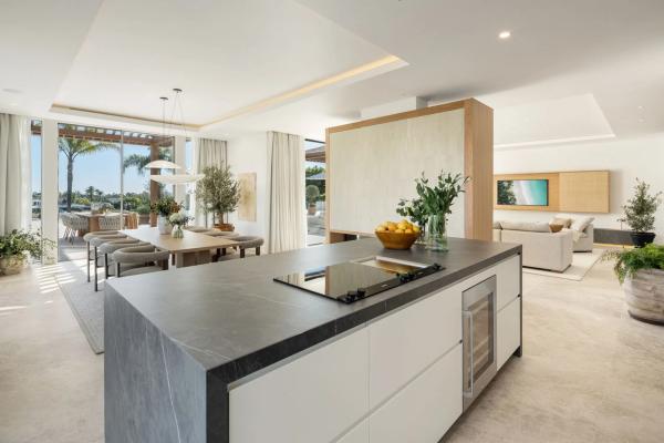 Casa independiente en Urbanizacion n Andalucia 5h