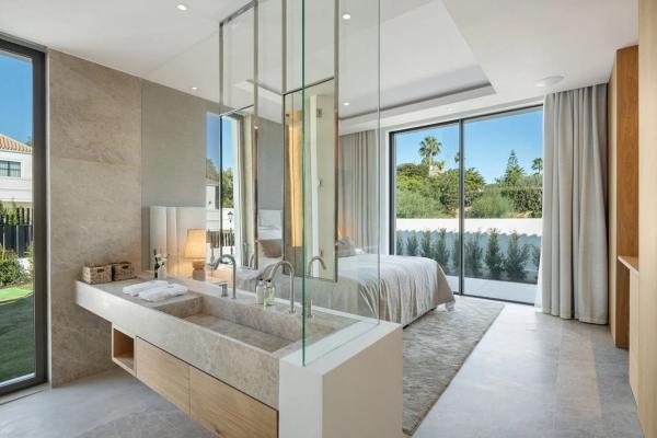 Casa independiente en Urbanizacion n Andalucia 5h