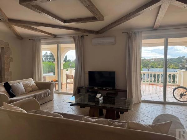 Chalet en Barrio Las Lomas de Río Verde