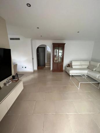 Chalet adosado en calle Pléyades, 33