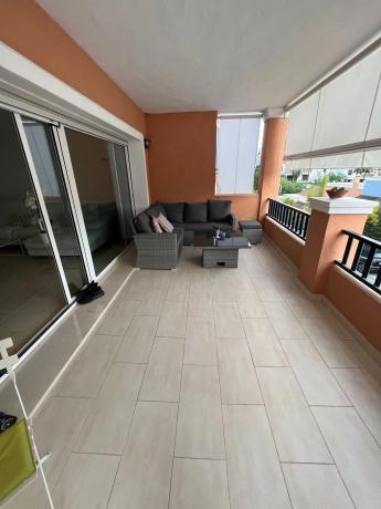 Chalet adosado en calle Pléyades, 33