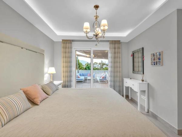 Chalet en calle 18b Nva Andaluc