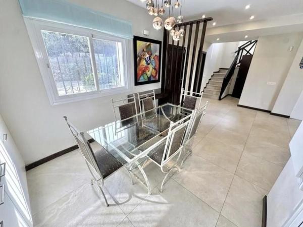 Casa independiente en calle el Califa