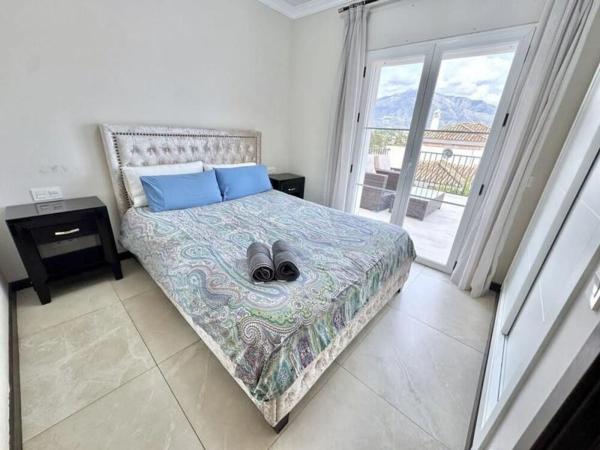 Casa independiente en calle el Califa