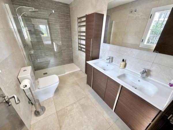 Casa independiente en calle el Califa