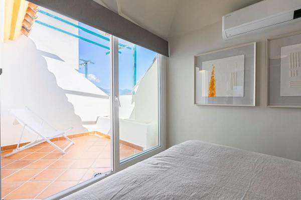 Ático en CL Adelfas