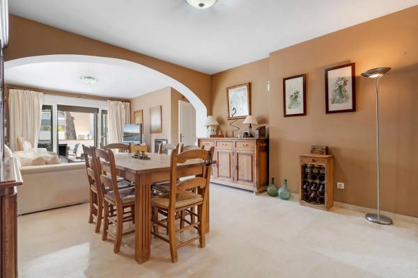 Piso en calle las Hortensias, 31