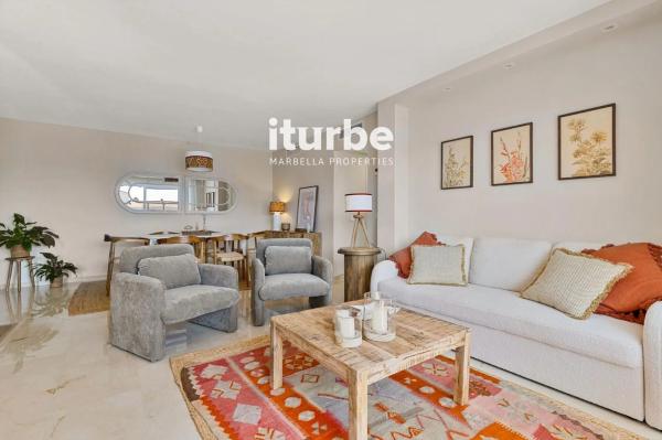 Ático en calle Azahar, 4