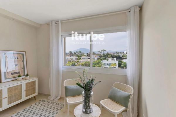 Ático en calle Azahar, 4