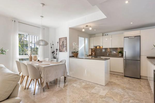 Dúplex en Barrio Nueva Andalucía