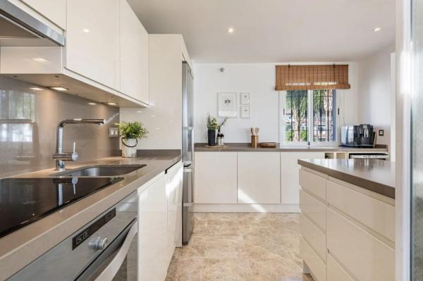 Dúplex en Barrio Nueva Andalucía