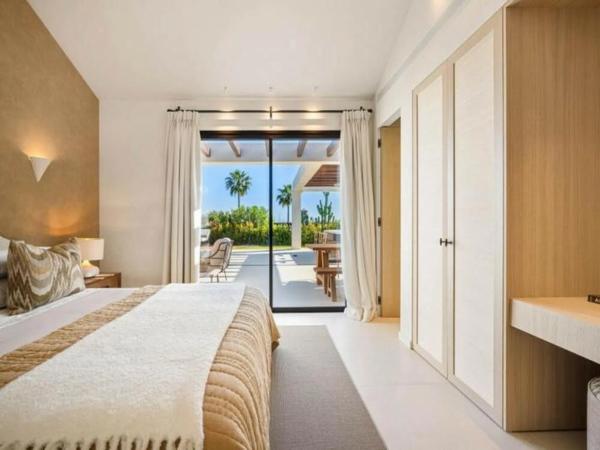 Casa independiente en calle el Califa