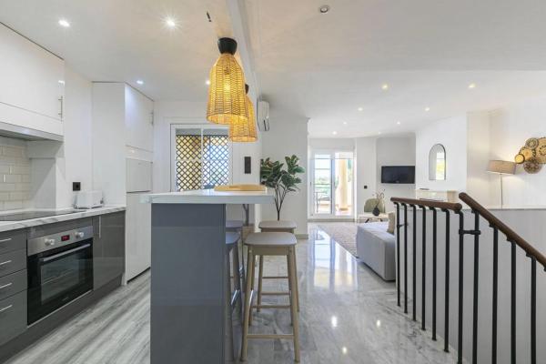 Dúplex en calle de las Adelfas