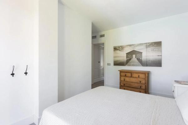 Chalet adosado en calle los Lirios s/n