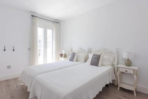 Chalet adosado en calle los Lirios s/n