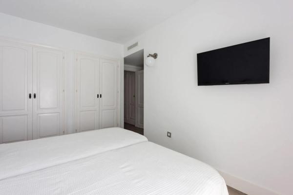 Chalet adosado en calle los Lirios s/n