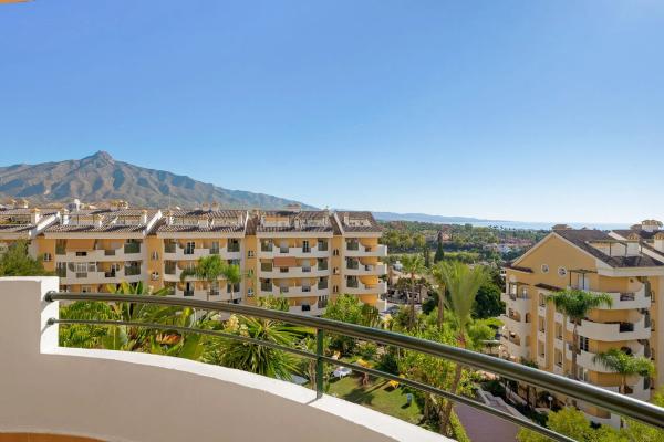 Dúplex en Barrio Nueva Andalucía