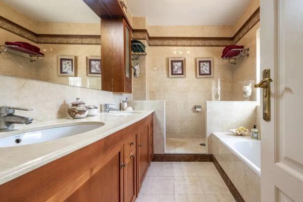 Chalet pareado en calle 02b Nva Andaluc