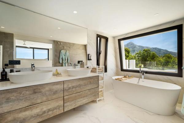 Casa independiente en calle el Califa