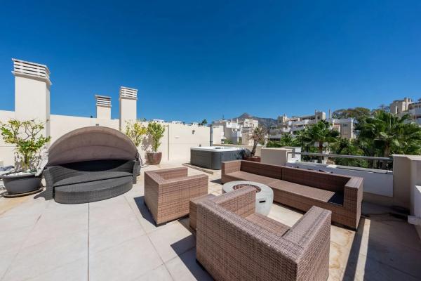 Dúplex en Barrio Nueva Andalucía