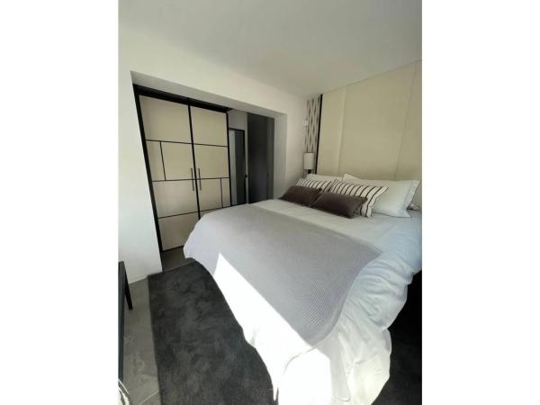 Casa independiente en calle los Jazmines