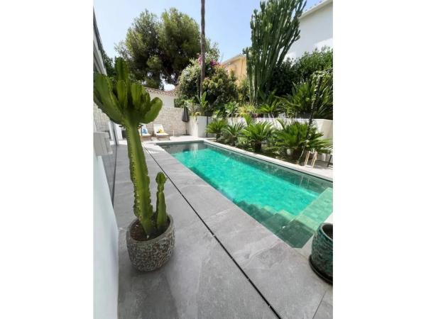 Casa independiente en calle los Jazmines