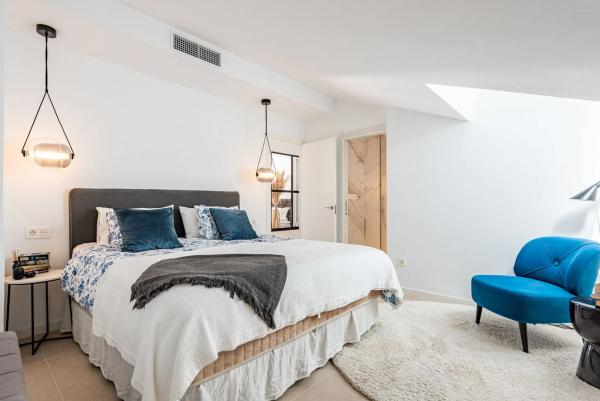 Dúplex en calle de las Adelfas