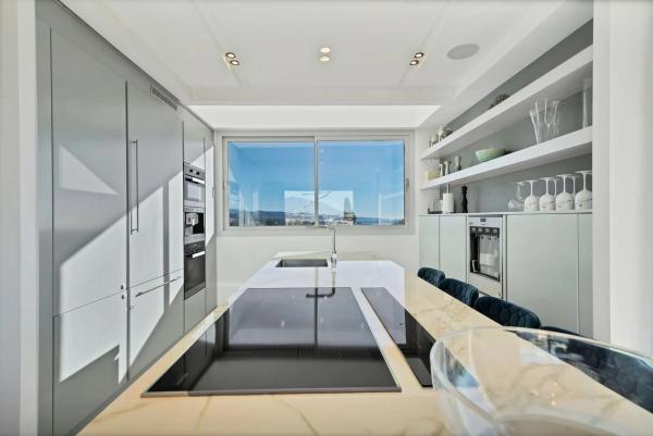 Casa independiente en calle el Califa, 68