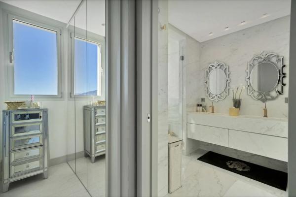 Casa independiente en calle el Califa, 68