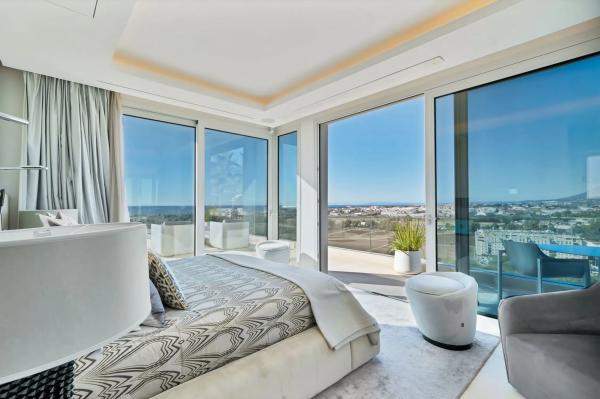 Casa independiente en calle el Califa, 68