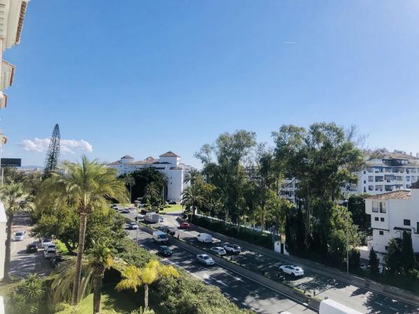 Piso en Barrio Nueva Andalucía