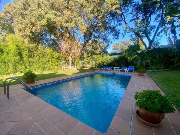 Chalet pareado en avenida de los Girasoles