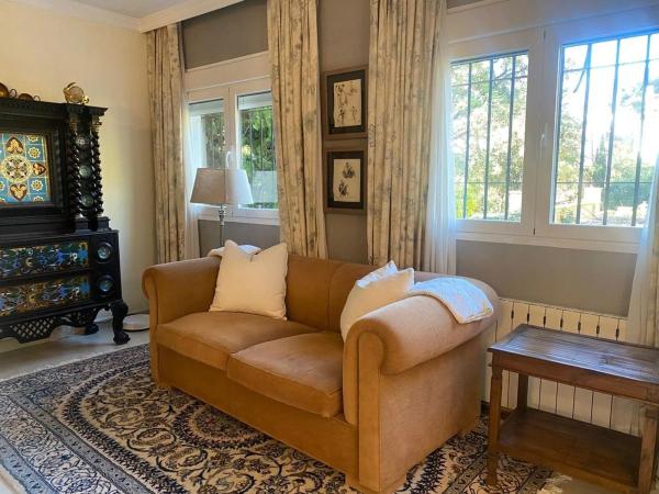 Chalet pareado en avenida de los Girasoles