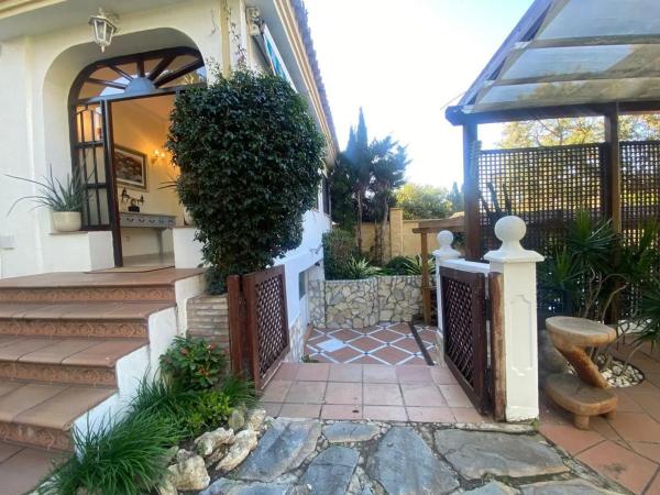 Chalet pareado en avenida de los Girasoles