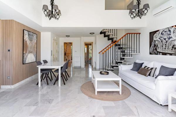 Dúplex en Barrio Nueva Andalucía