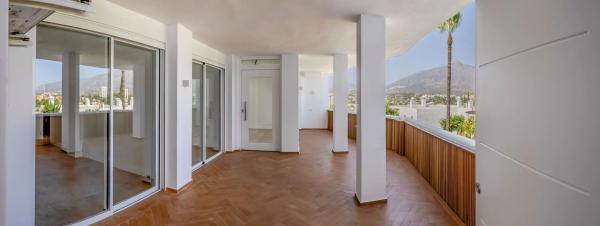 Piso en calle de las Adelfas