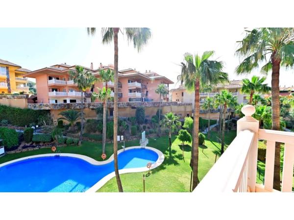 Piso en calle Granado del Higueron, 6