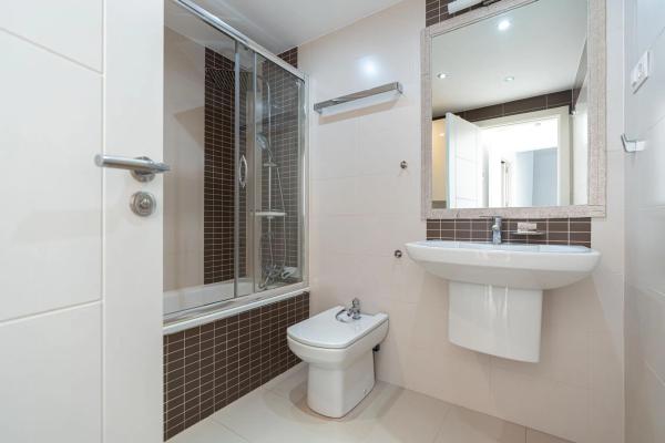 Dúplex en calle Reina Victoria Eugenia